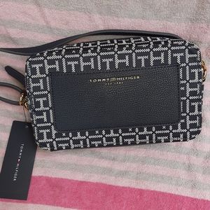 Tommy Hilfiger bag